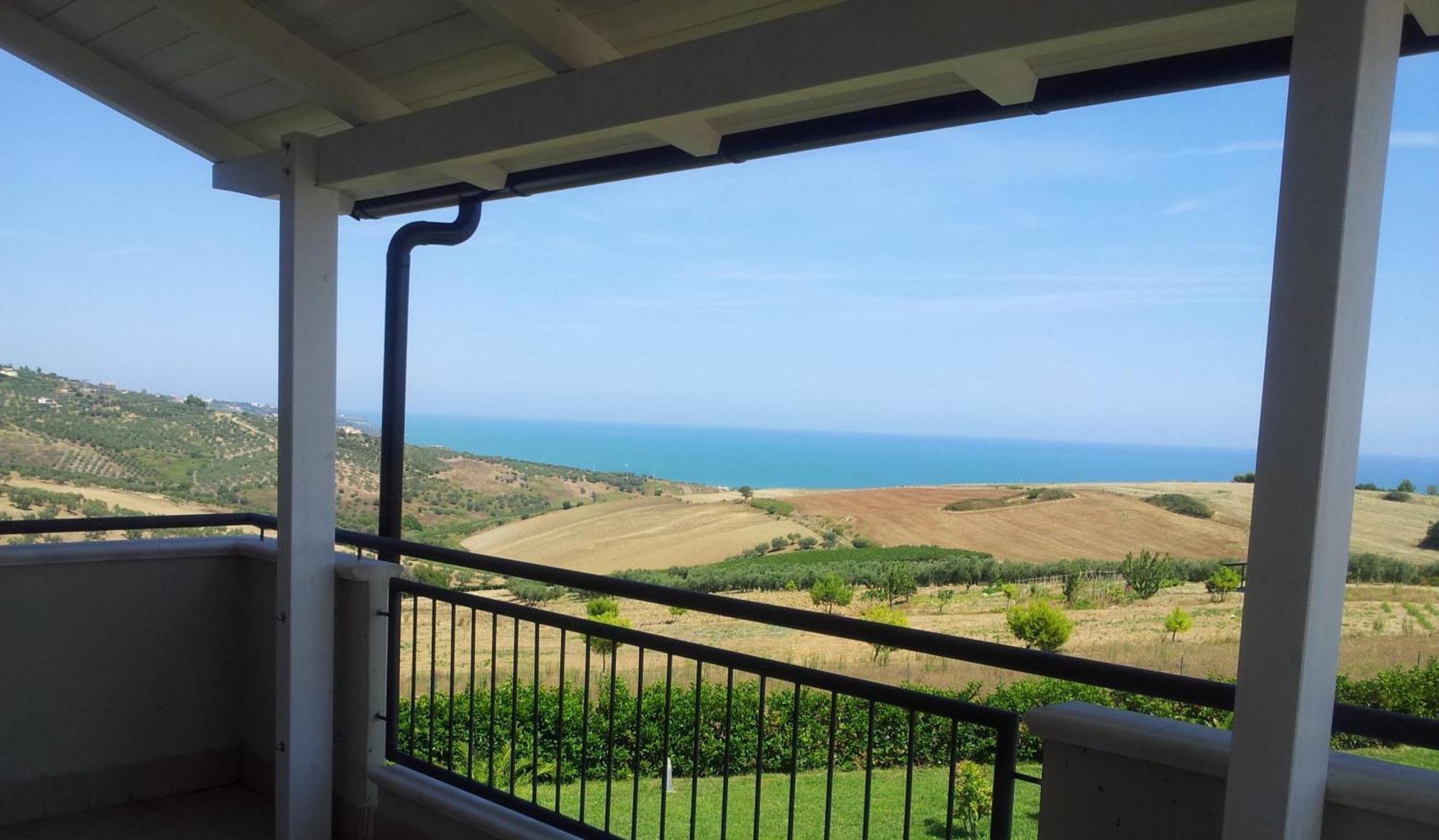 Colle Selvotta Bed & Breakfast Vasto Exterior photo